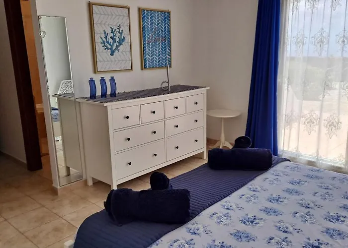 Essence - A Unique Detached With A-c, Heated Private Pool, Hottub, Gardens, Patios And Stunning Views! Βίλα