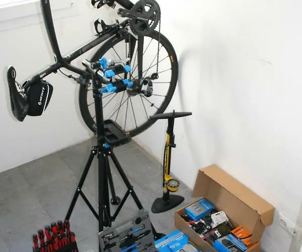 Essence - A Unique Detached With A-c, Heated Private Pool, Hottub, Gardens, Patios And Stunning Views! Вилла