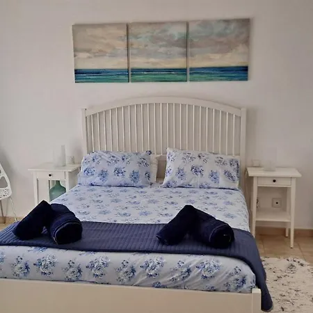 Essence: Detached Retreat With Heated Pool And Stunning Views * Tias