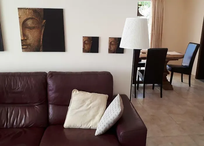 Essence: Detached Retreat With Heated Pool And Stunning Views Tias